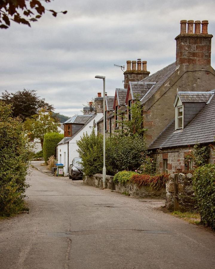 Crossroads Cottage Drumnadrochit Eksteriør billede